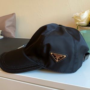 Prada Cap hat with box unisex black